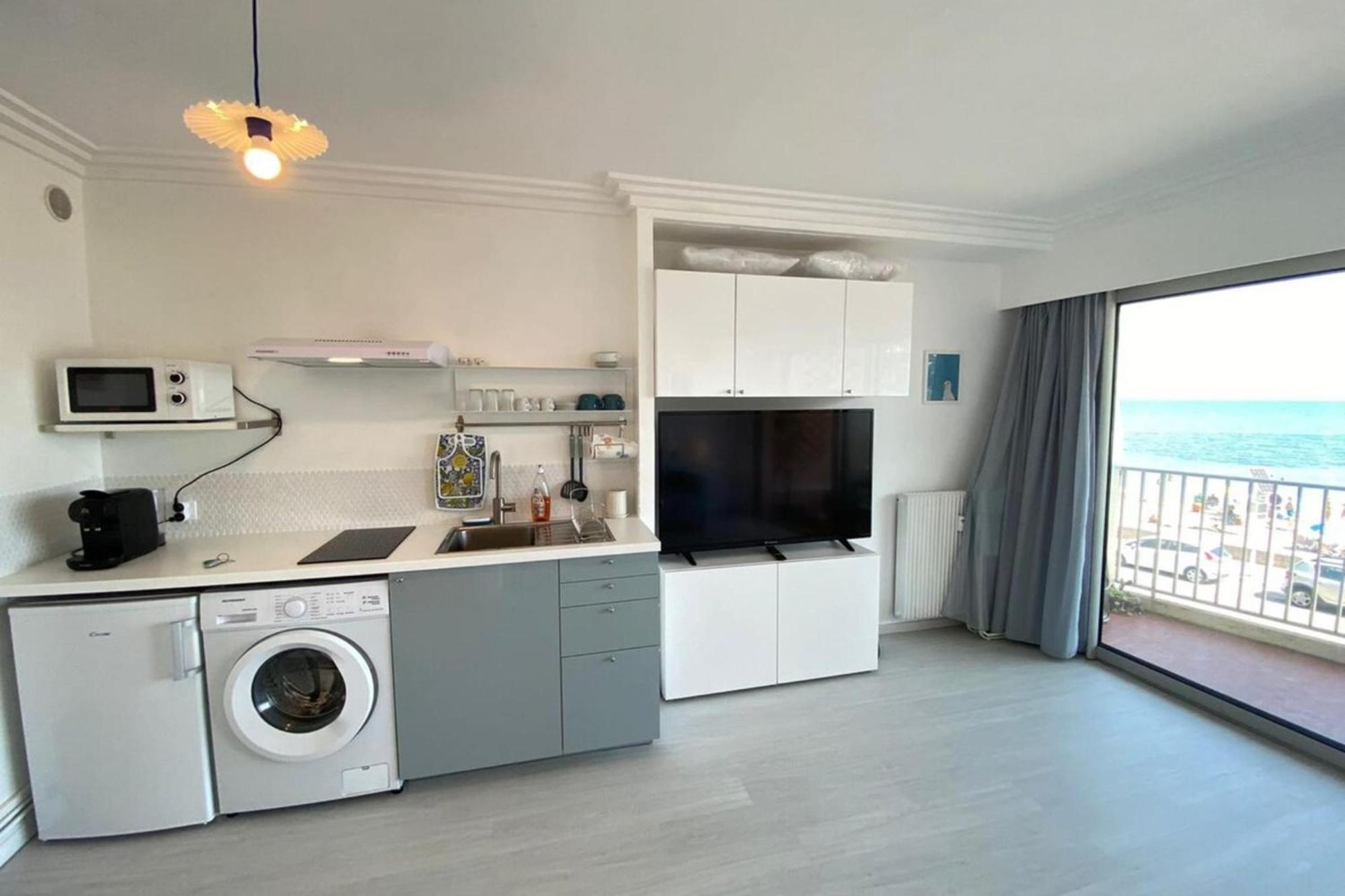 06At1 - Cosy Seaside Studio In An Ideal Location Antibes Exterior foto